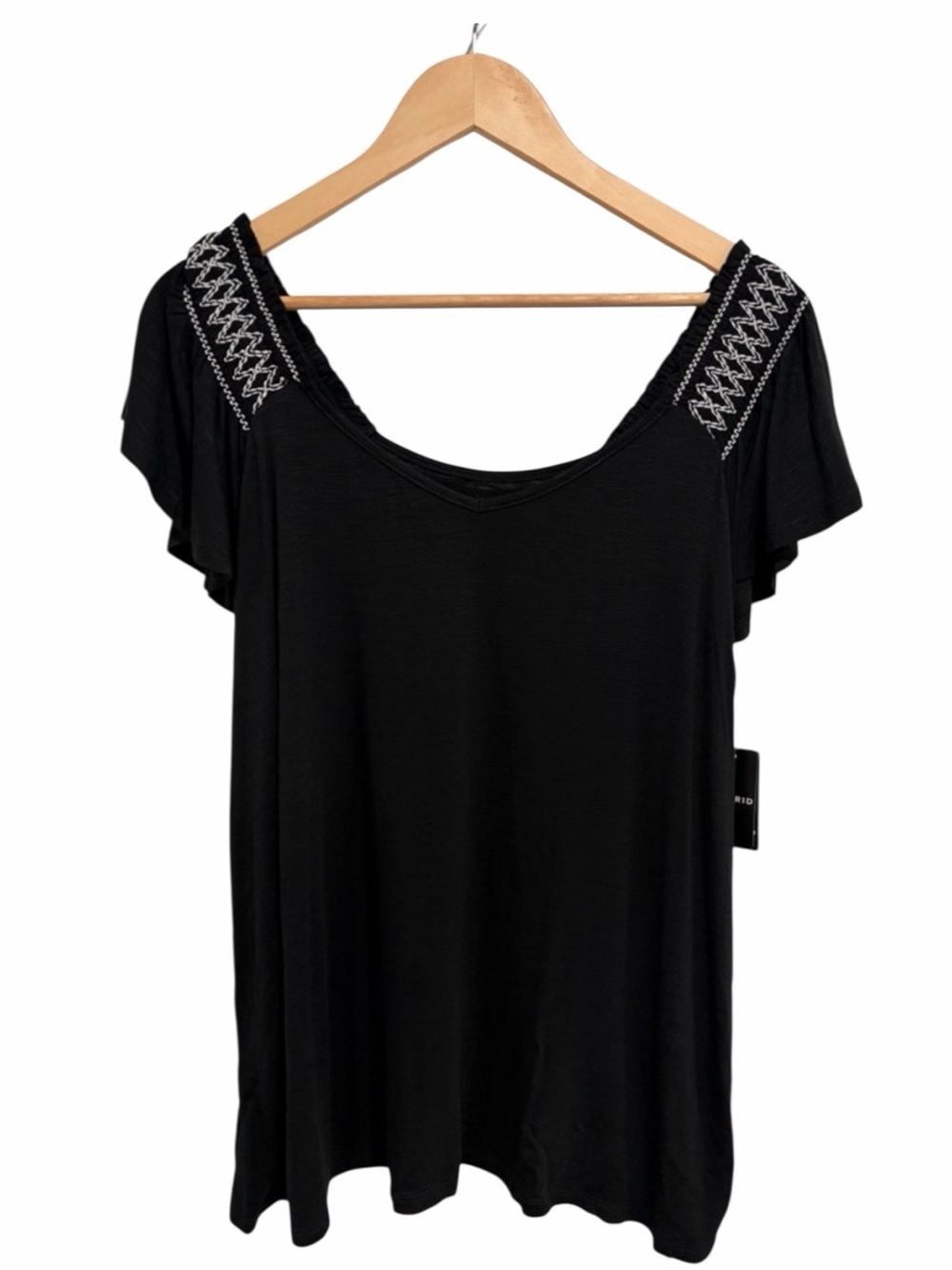 2/$30 Torrid Women’s Jersey Black Scoop Neck Top with Embroidered Shoulders